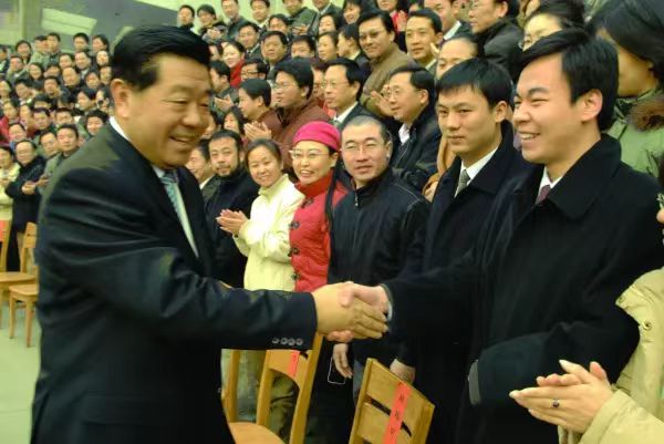 1751098696164051.jpg 1751098696164051.jpg